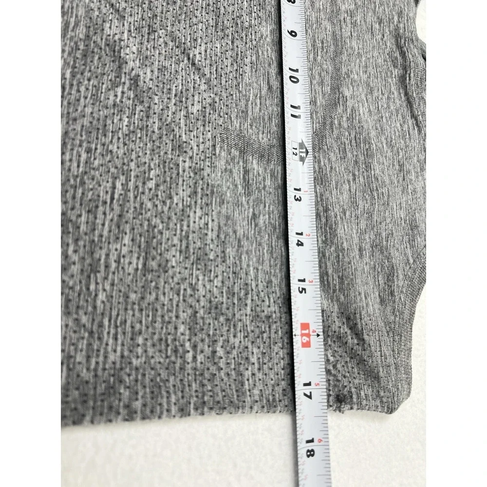 Lululemon Swiftly Tech Tank Top Racerback Womens Size 10 Gray Heather Gym Run‎